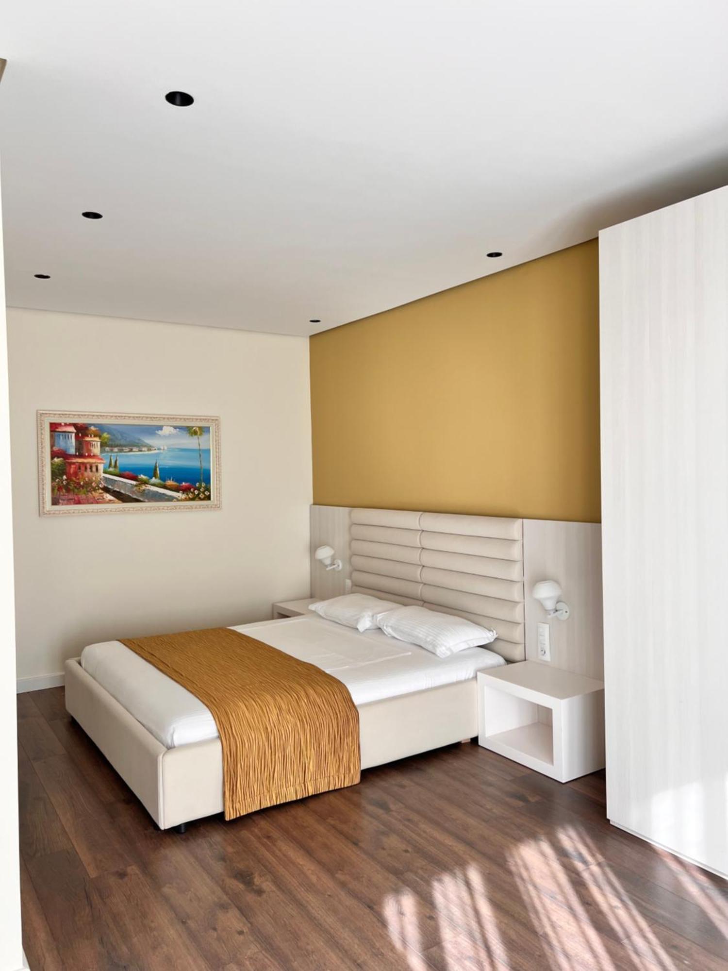Hotel Maxi Vlorë